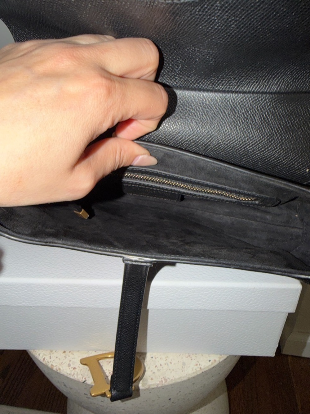 CHRISTIAN DIOR SADDLE GRAINED CALFSKIN BAG - Picture 12 of 16